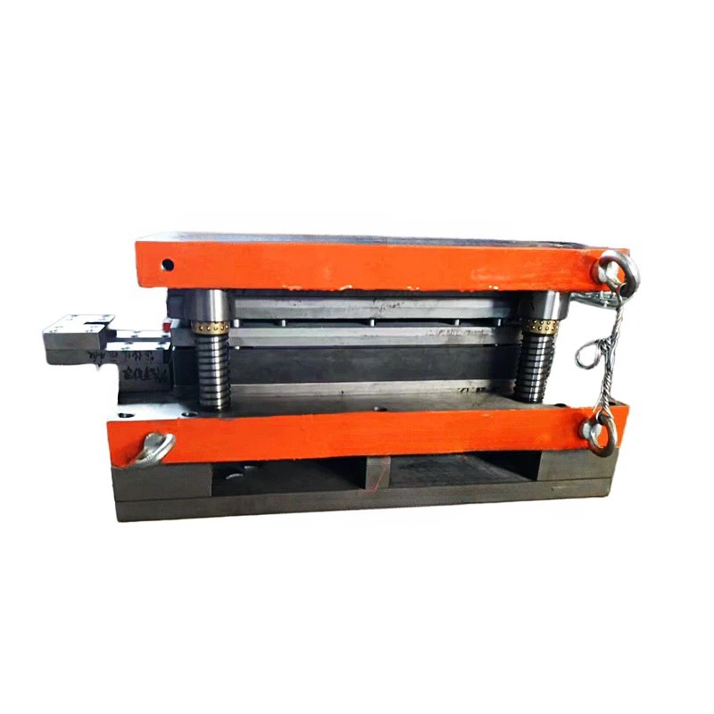 Manufacturers Open Molds To Produce Stamping Dies